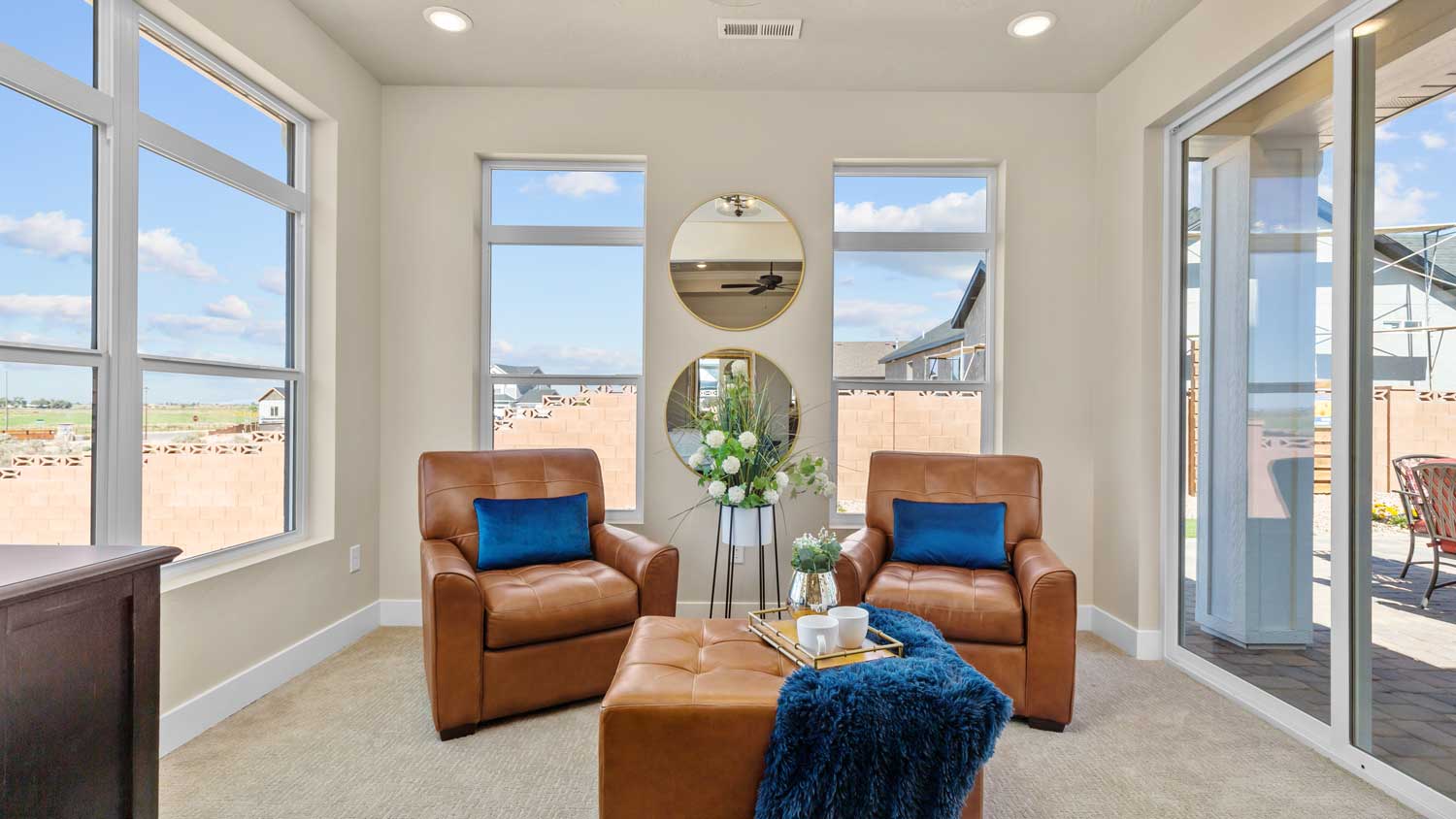 master bedroom sitting area