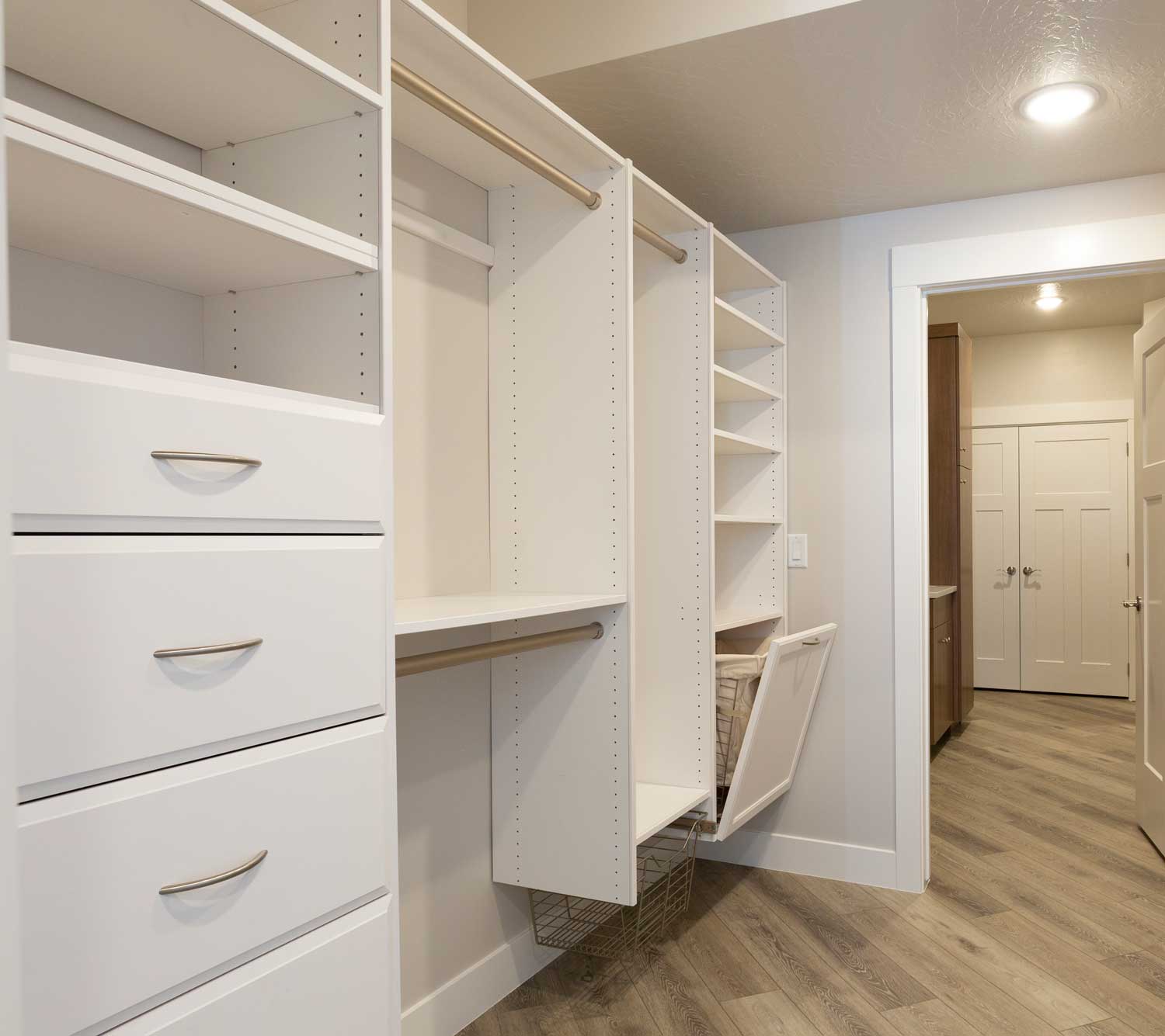 master-closet-design-custom-home-in-cedar-city-utah.jpg